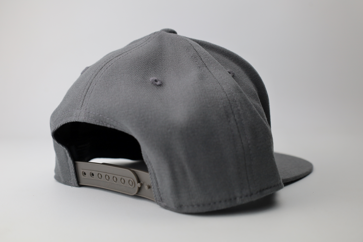 SCC LEATHER PIECE SNAPBACK HAT